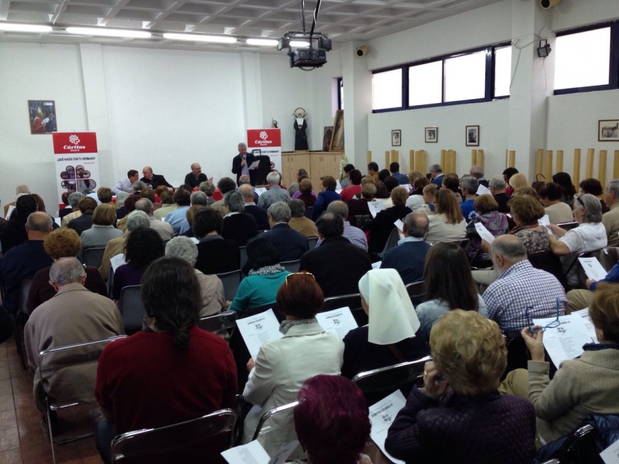 El vicario Jorge &Aacute;vila preside el encuentro de voluntarios de C&aacute;ritas Vicar&iacute;a VI