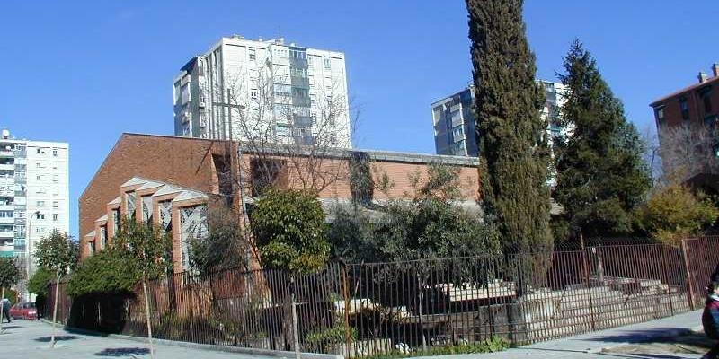 Monseñor José Cobo realiza la visita pastoral a Santa Bibiana