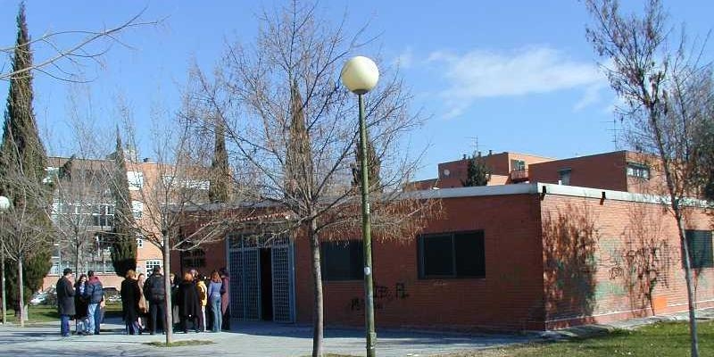 Monseñor José Cobo realiza la visita pastoral a la parroquia San Simón y San Judas