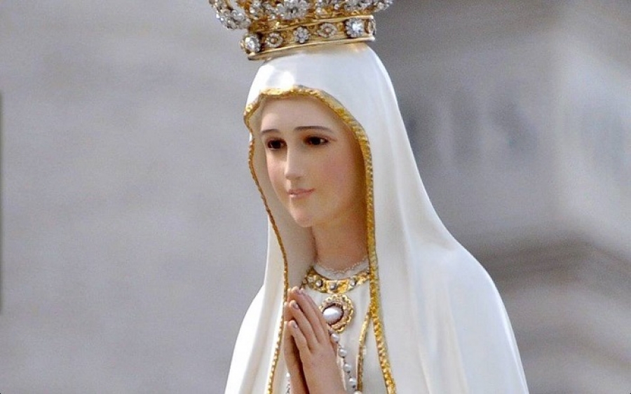La imagen peregrina de la Virgen de F&aacute;tima visita el colegio Mater Salvatoris