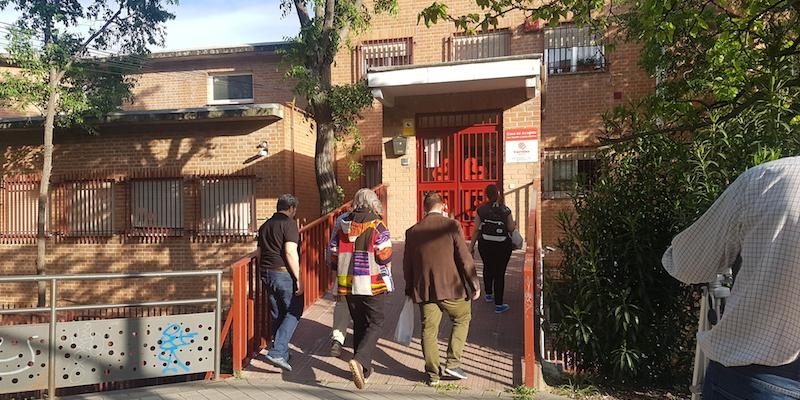 Los residentes de la casa de acogida San Agustín y Santa Mónica de Cáritas Madrid viven una jornada de convivencia