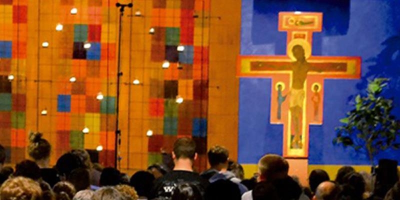 Cristina Ruiz Fern&aacute;ndez presenta 'Vidas tocadas por Taiz&eacute;' en Nuestra Se&ntilde;ora de Guadalupe