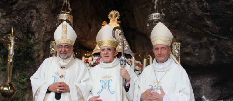 El arzobispo, en Covadonga: &laquo;Un pueblo que cuida la vida es sembrador de esperanza&raquo;
