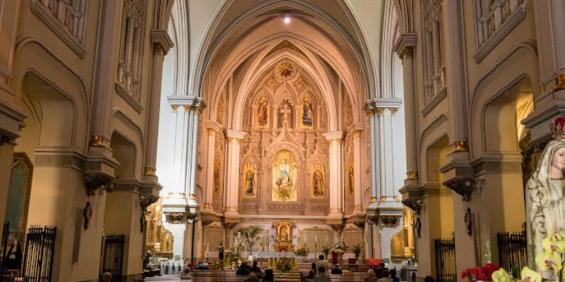 Nuestra Se&ntilde;ora de los &Aacute;ngeles celebra una Misa funeral por la madre de Francisco Ca&ntilde;estro