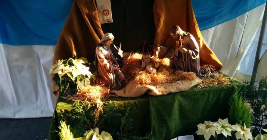 Sagrado Coraz&oacute;n instala una carpa con un bel&eacute;n en la plaza de Prosperidad