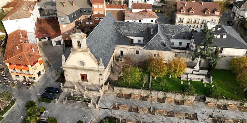 El vicario episcopal de la VII administra el sacramento de la Confirmaci&oacute;n en Miguel Arc&aacute;ngel de Guadarrama