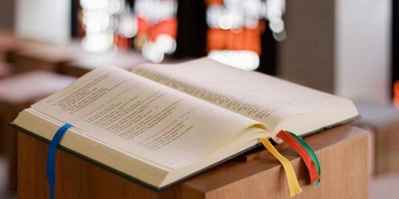 Jaime Noguera Tejedor imparte en la Vicaría II un curso para lectores en celebraciones litúrgicas