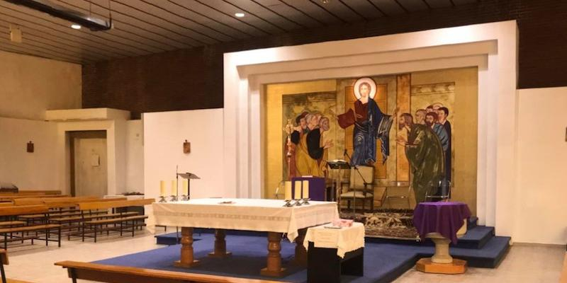 El arzobispo de Madrid administra el sacramento de la Confirmaci&oacute;n en Mar&iacute;a Madre del Amor Hermoso de Villaverde