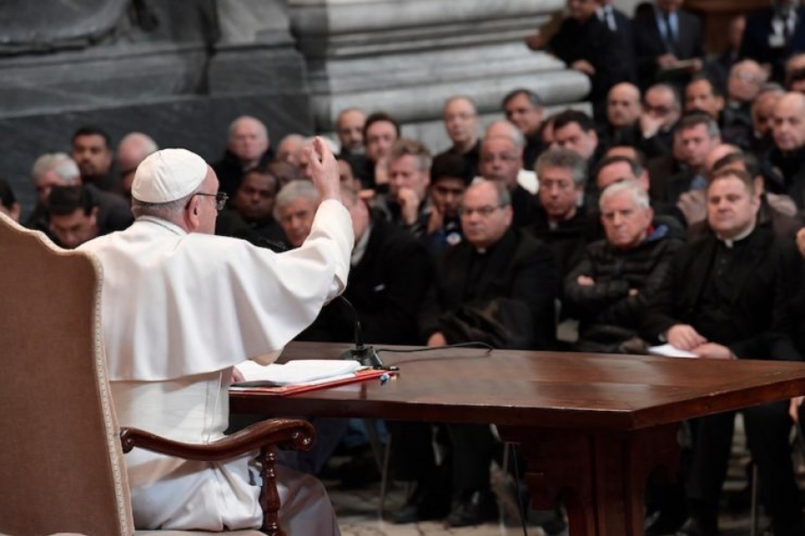 El obispo de Roma se re&uacute;ne con sus sacerdotes: 'formaci&oacute;n constante y madurez en la fe'