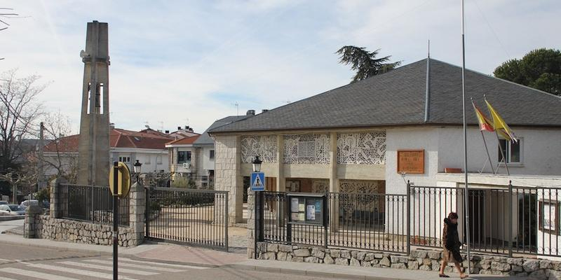 Juan Carlos Merino preside una Eucarist&iacute;a con confirmaciones en Nuestra Se&ntilde;ora del Rosario de Hoyo de Manzanares