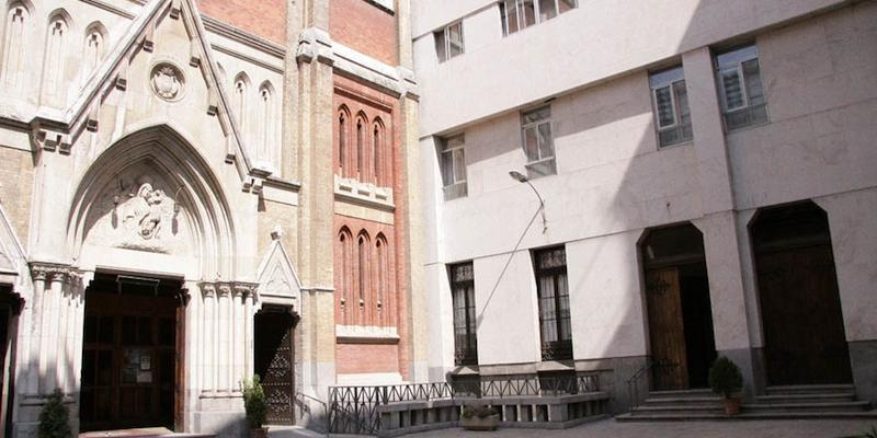 J&oacute;venes del santuario del Perpetuo Socorro y San Ferm&iacute;n de los Navarros reciben la Confirmaci&oacute;n de manos de monse&ntilde;or Vidal