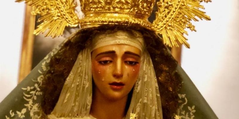 Monse&ntilde;or Santos Montoya bendice en San Andr&eacute;s la imagen de la Esperanza de Madrid