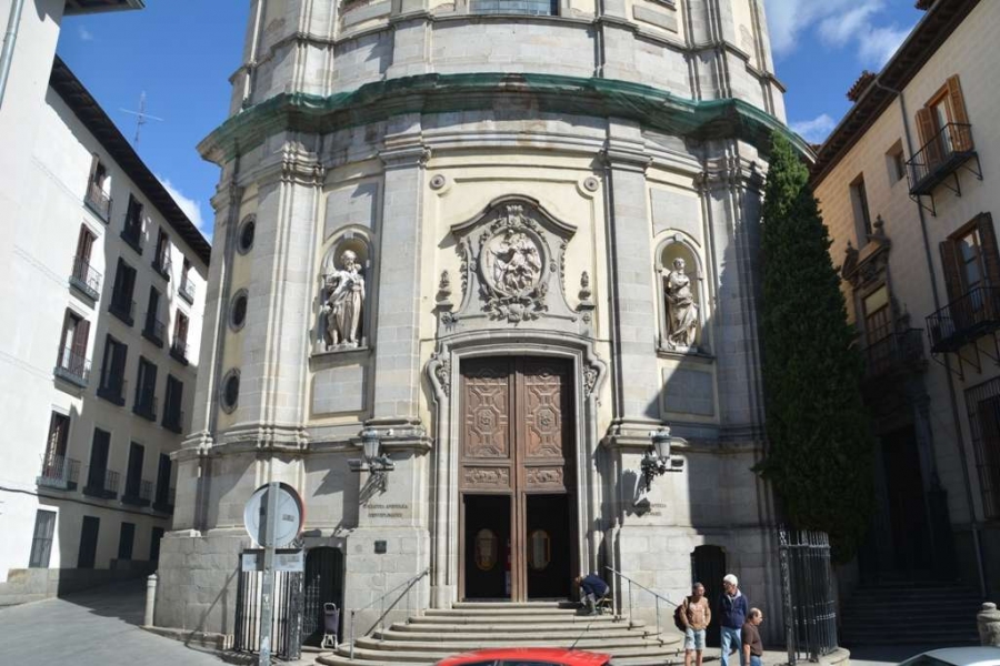 La bas&iacute;lica pontificia de San Miguel ofrece un curso de Amor Matrimonial