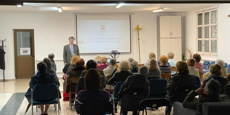 Jorge Megías, sobre los Grupos de Mutua Ayuda en Duelo &#039;Resurrección&#039;: «Mi esposa y yo, 10 meses después de la muerte de nuestra hija, estábamos sanados de nuestro sufrimiento y nos habíamos convertido a Dios»