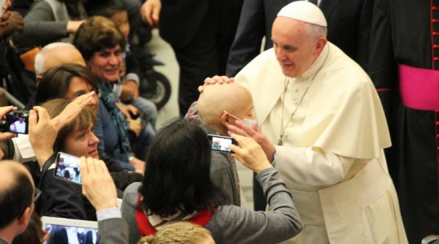 El Papa a asociaci&oacute;n contra el c&aacute;ncer: Hay que difundir una cultura de la vida