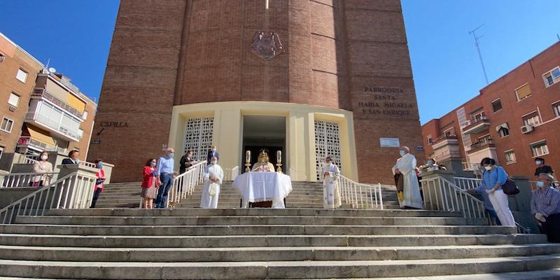 Fundación Madrina celebra una Misa en Santa María Micaela y San Enrique en la festividad del Inmaculado Corazón de María