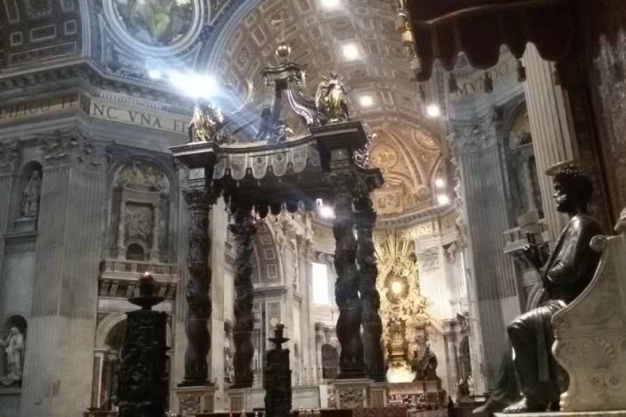 Vaticano: Restauraci&oacute;n del gran Crucifijo de madera del siglo XIV
