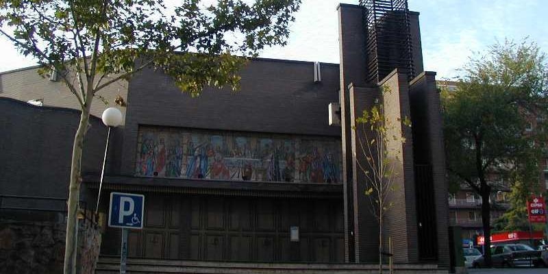 Nuestra Se&ntilde;ora del Sant&iacute;simo Sacramento despide el curso con una oraci&oacute;n comunitaria ante la Eucarist&iacute;a