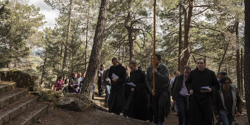 La Abad&iacute;a de Santa Cruz, del Valle de los Ca&iacute;dos, programa el rezo del v&iacute;a crucis por el recorrido monumental