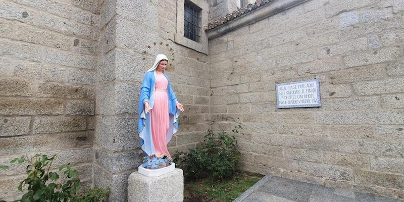 Monse&ntilde;or Santos Montoya preside en Zarzalejo una solemne Eucarist&iacute;a en honor a la Virgen del Consuelo