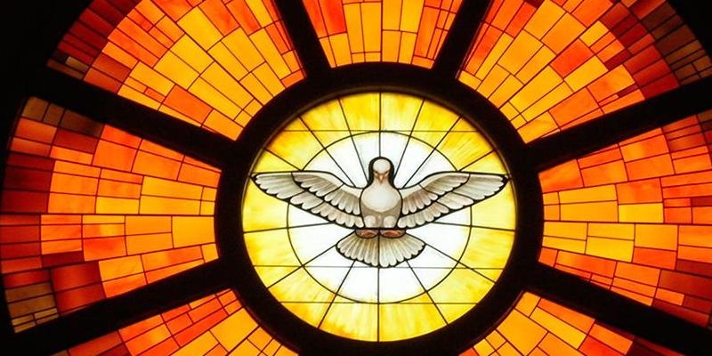 Gil Gonz&aacute;lez imparte el sacramento de la Confirmaci&oacute;n en Santo Ni&ntilde;o de Ceb&uacute;