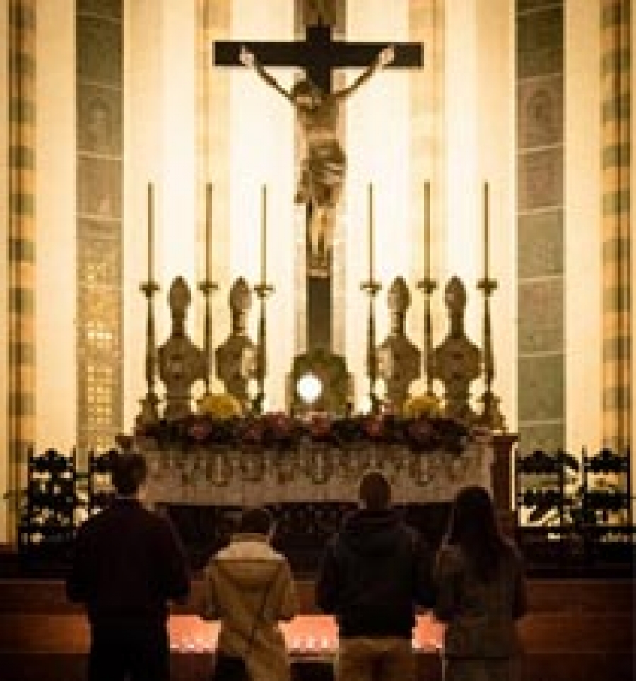 La Delegación de Juventud organiza ‘Una luz en la Noche’ en la Parroquia de Nuestra Señora de Covadonga