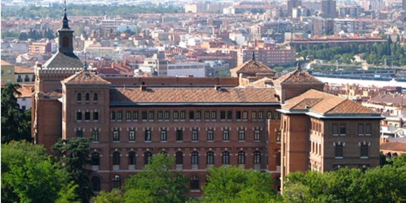 El Seminario Conciliar arranca el curso acad&eacute;mico con el rezo de v&iacute;speras presididas por el arzobispo