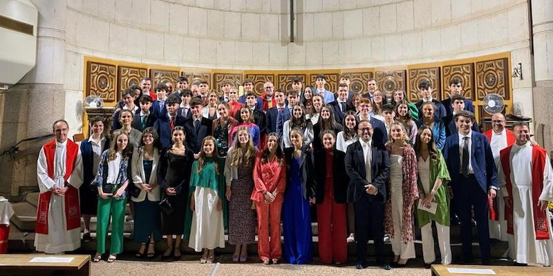 Alumnos del colegio Fray Luis de León que recibieron la Confirmación el curso pasado
