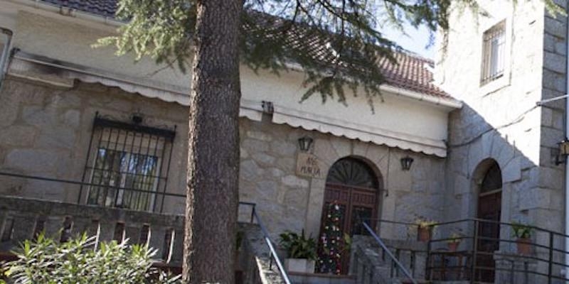 La residencia parroquial de Torrelodones honra a su titular con un encuentro festivo