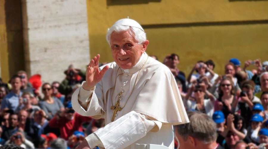 ¿Benedicto XVI está al borde de la muerte? Secretario personal responde a rumores